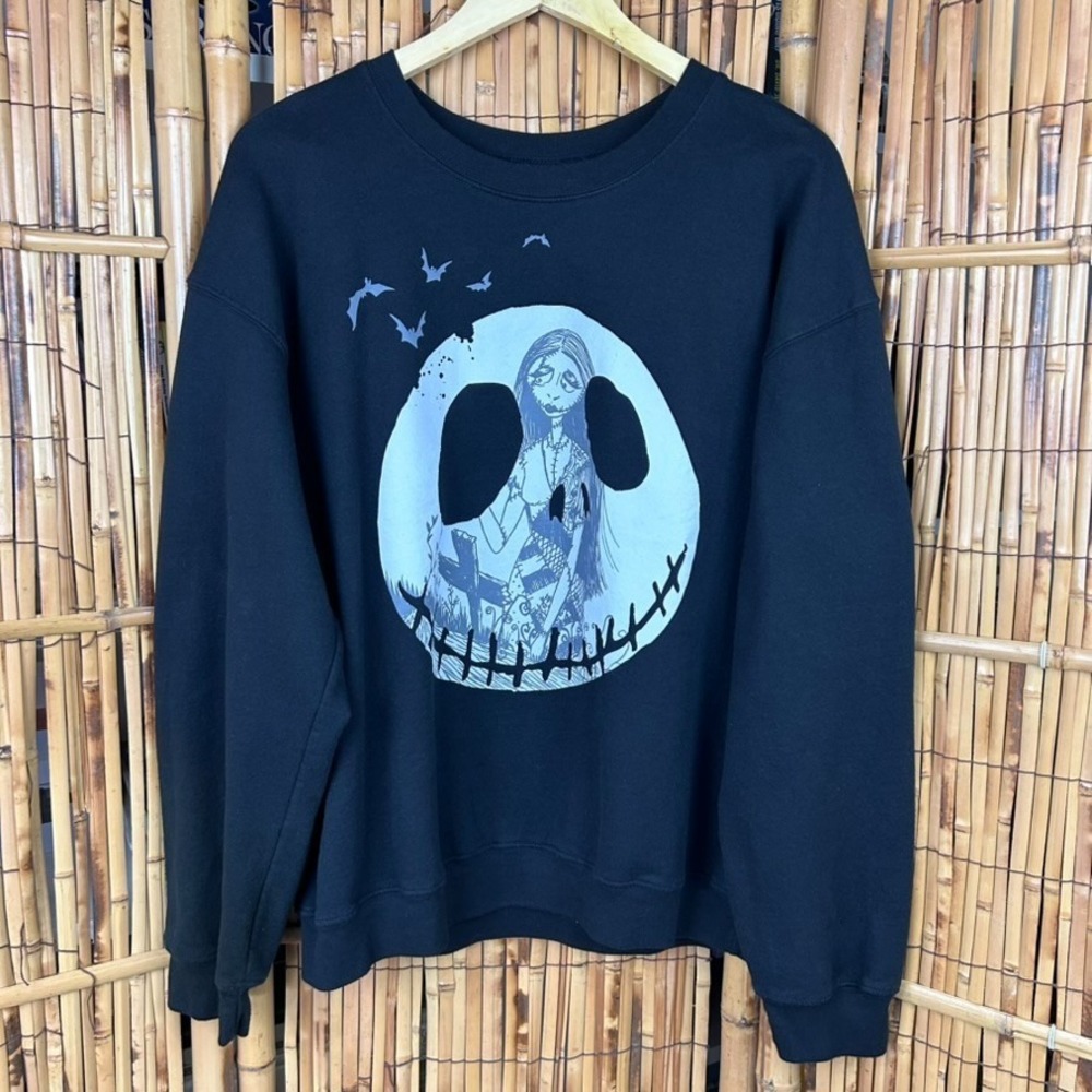 Disney's Tim Burton's The Night Before Christmas LS Sweatshirt XL (15-17) Black‎